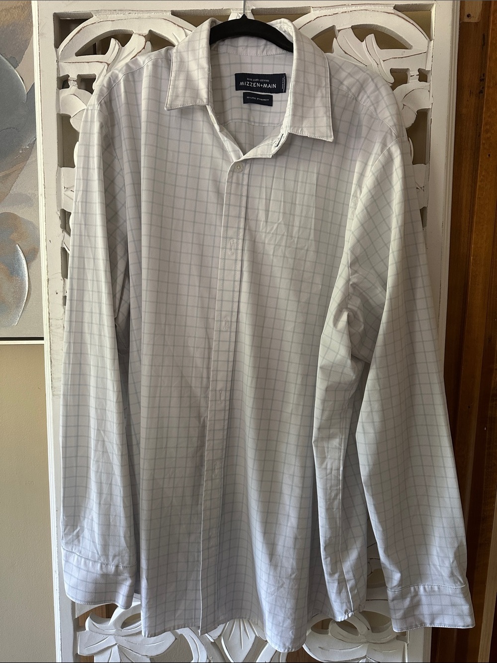 Mizzen+Main White Dress Shirt with Light Gray Windowpane